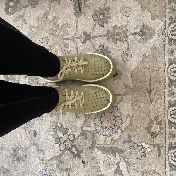 NWOB DAKKEM Women Sneakers - Picture 8 of 11